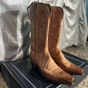 Never worn light brown Lucchese Women’s Cowboy boots